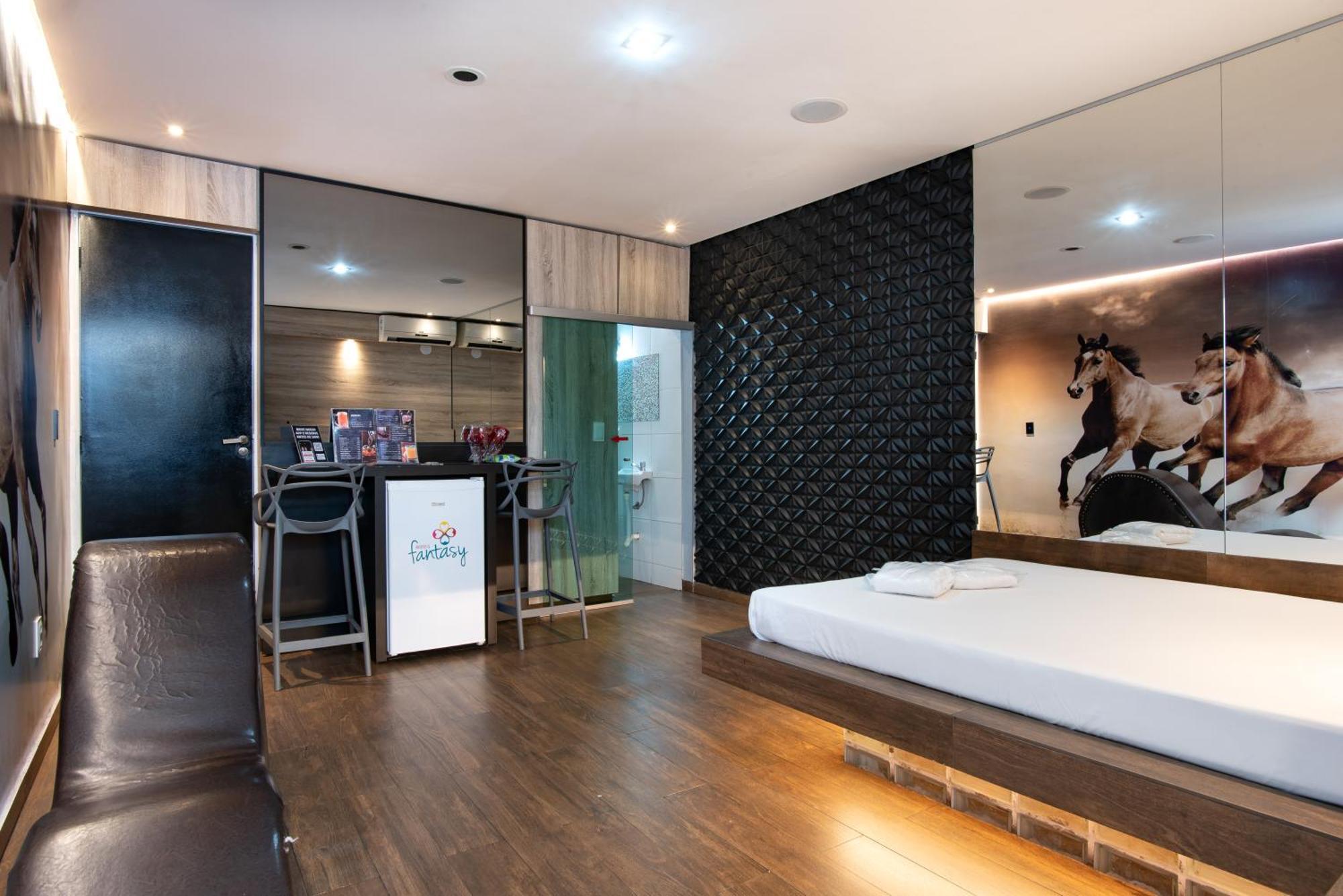 Motel Fantasy 3 (Adults Only) Белу-Оризонти Экстерьер фото